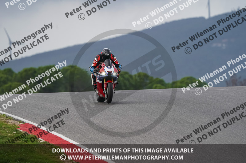 motorbikes;no limits;peter wileman photography;portimao;portugal;trackday digital images